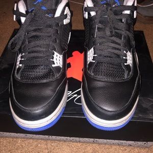 Air Jordan 4 Retro. Size 11